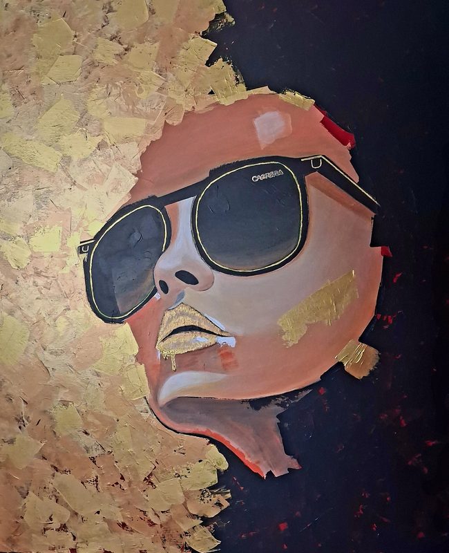 Carrera – a woman with sunglasses framed by gold leaf